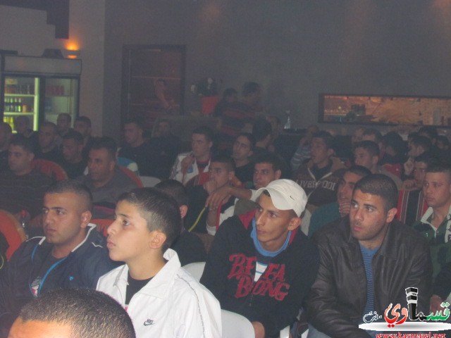اجواء المقاهي اثناء مباراة الريال والبرشا